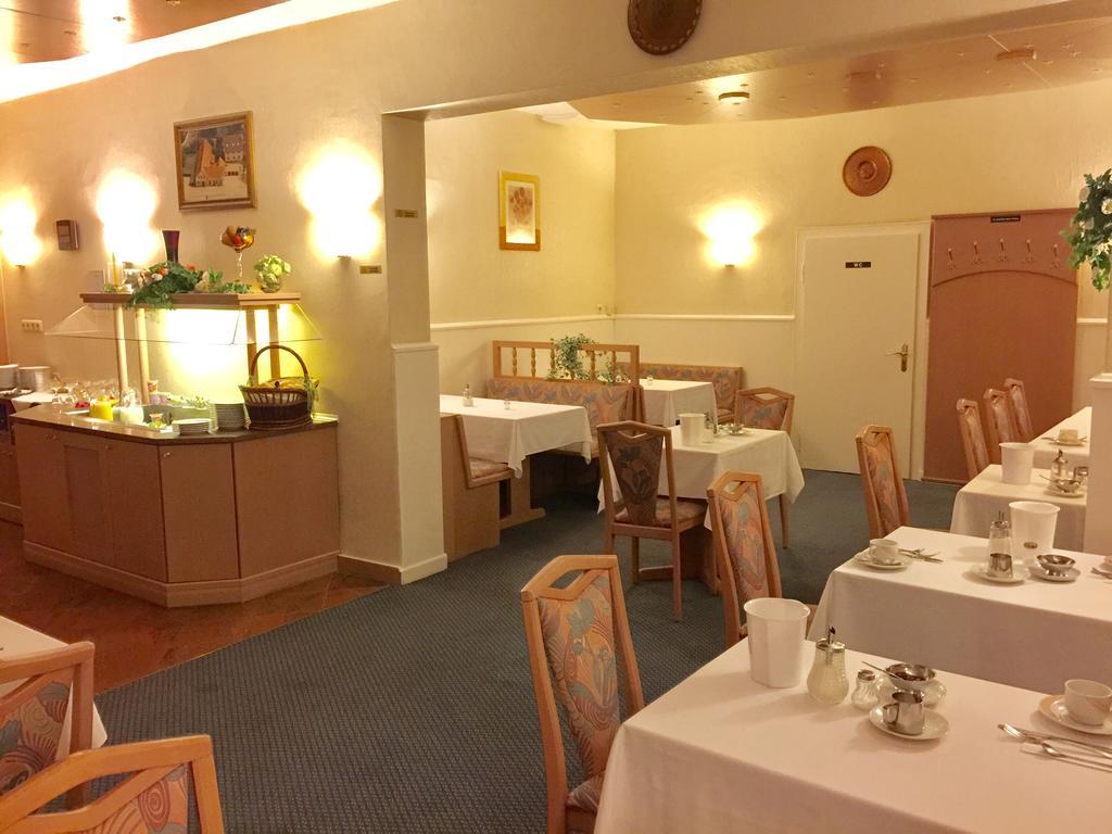 施纳瑞酒店 策勒 外观 照片